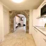 Pierres Plates Apartman *